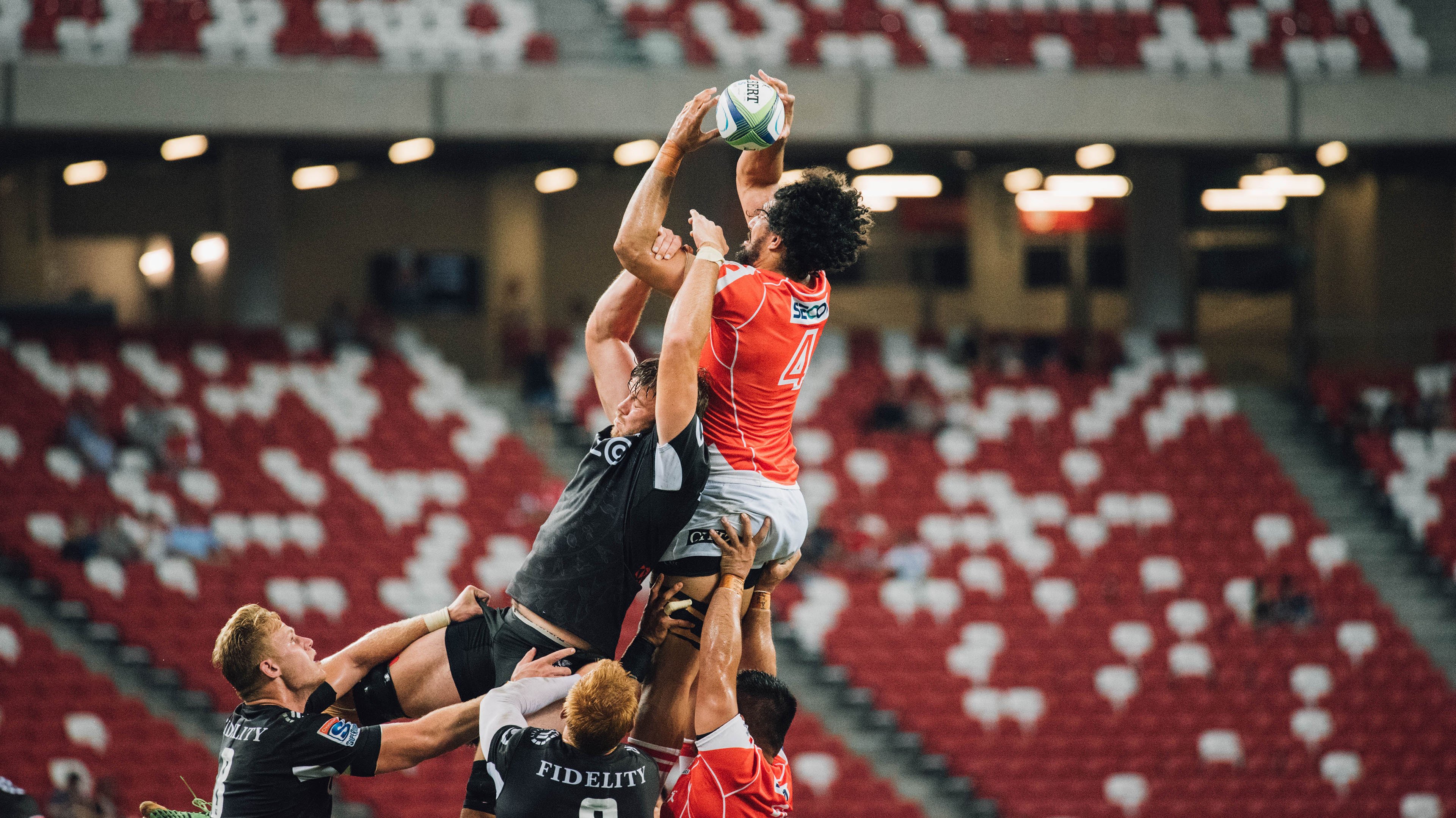 萨拉赫连续三场比赛得分超过赛事规则更新，利物浦挑战极限！